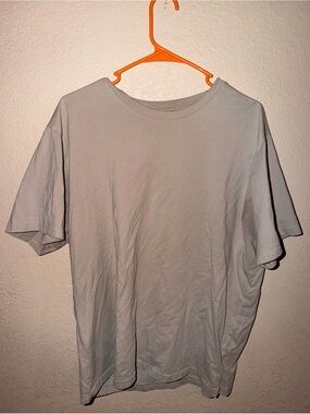 Trac Men's Short Sleeve Crew Tee in Light Gray